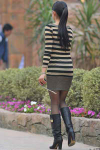 师尊乖夹好玉势坐下去